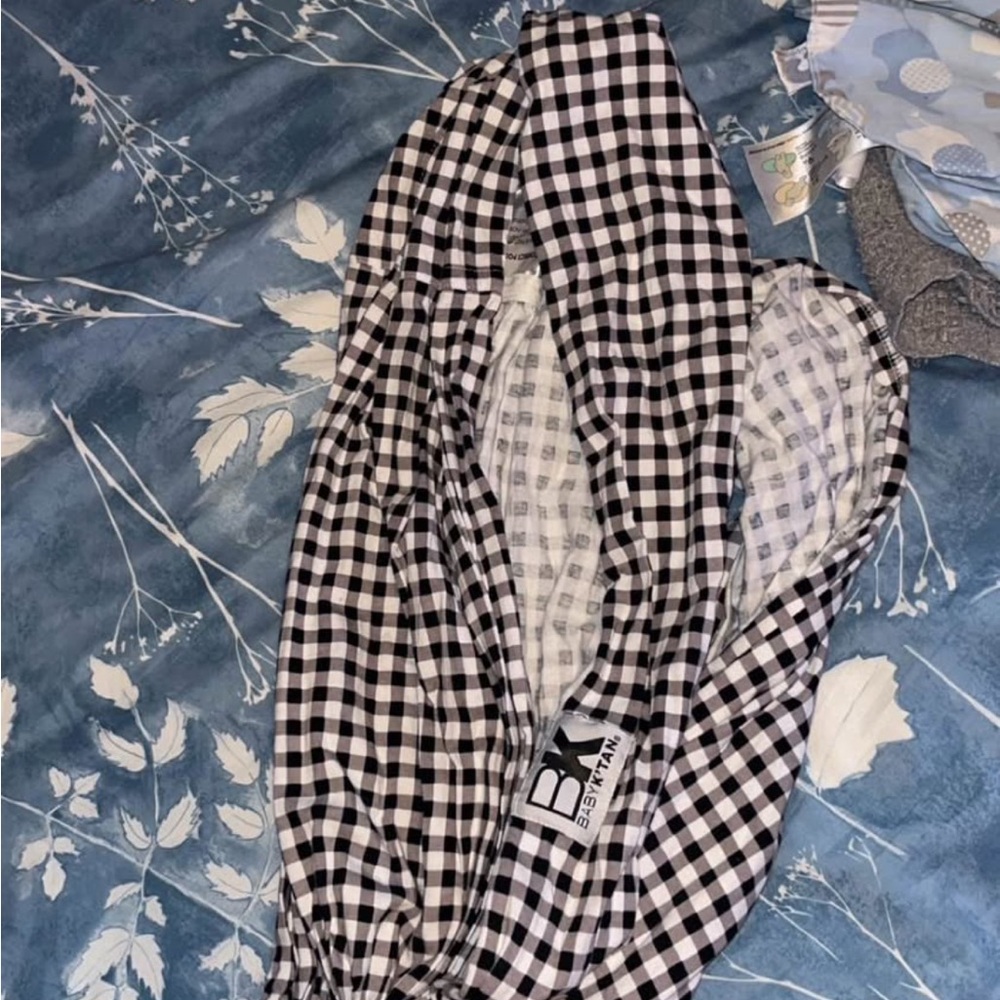 Timeless Black and White Gingham Shirt with Textured Sleeves